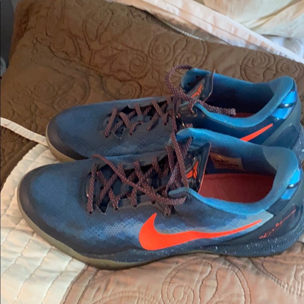 Kobe Bryant mamba viper shoes 10.5